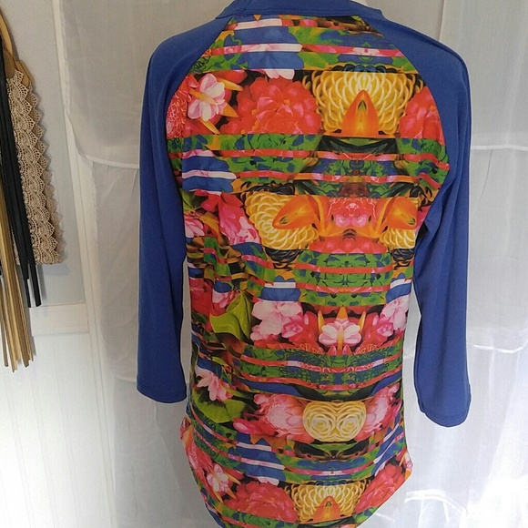 Lula Roe Randy Top - Picture 2 of 3